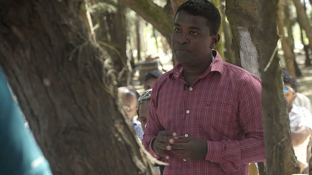 Blog-Ibrahim-Nash'at-Between-The-Hooks-1-MA-Documentary-Factual-Berlin-MetFilm-School