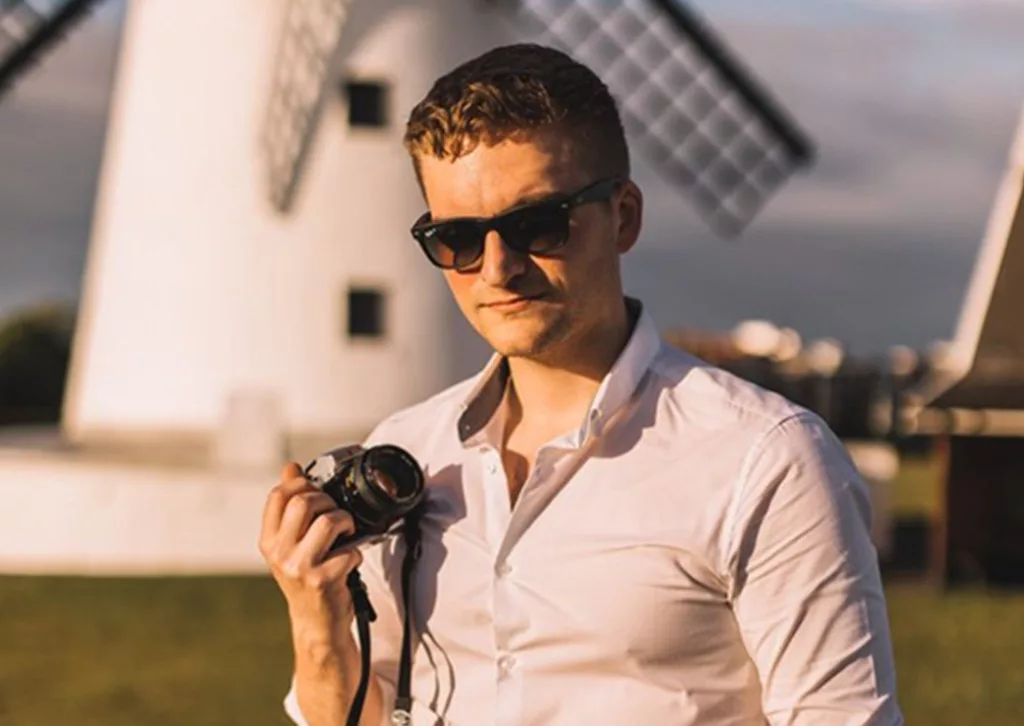 Alumni-Ryan-J-Smith-Hero-BA-Practical-Filmmaking-London-MetFilm-School
