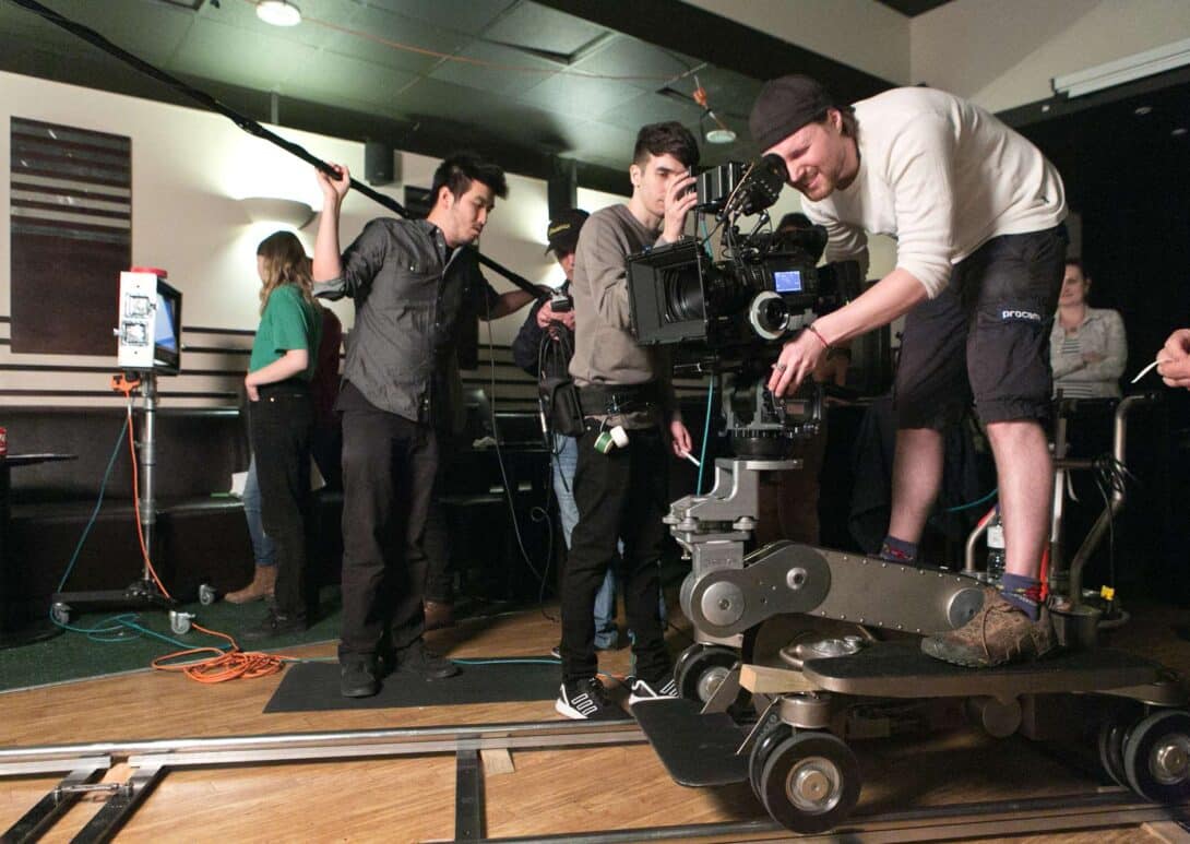 Met Film student using film camera (1)