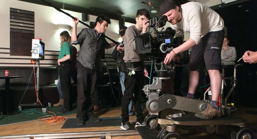 Met Film student using film camera (1)