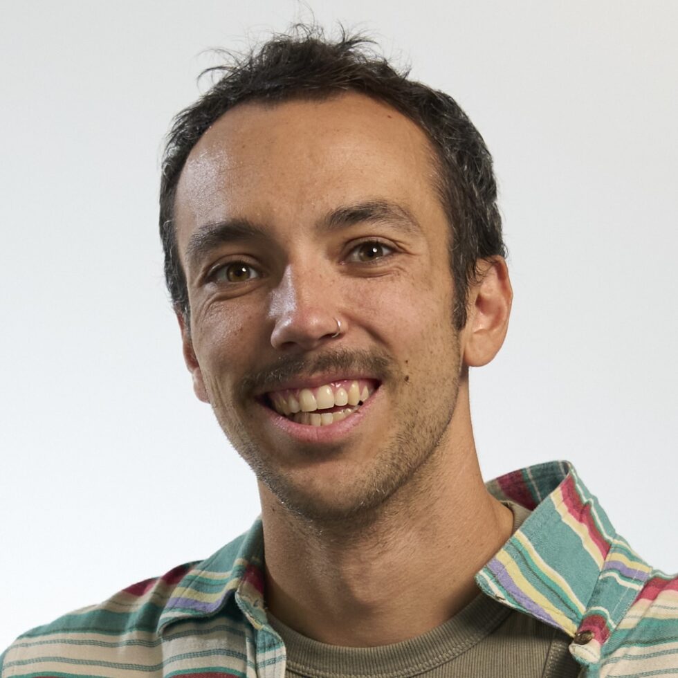 Tom-Holmes